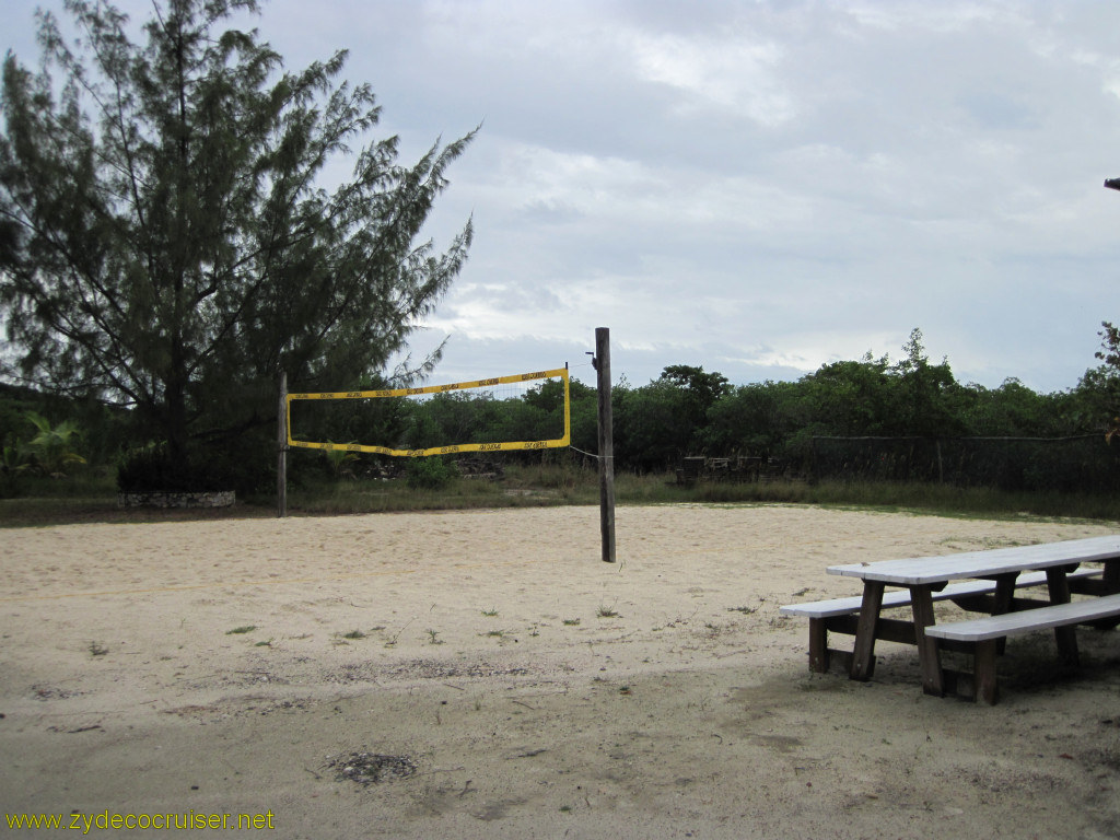 075: Carnival Conquest, Roatan, Mahogany Beach, Volleyball at Hideaway, 
