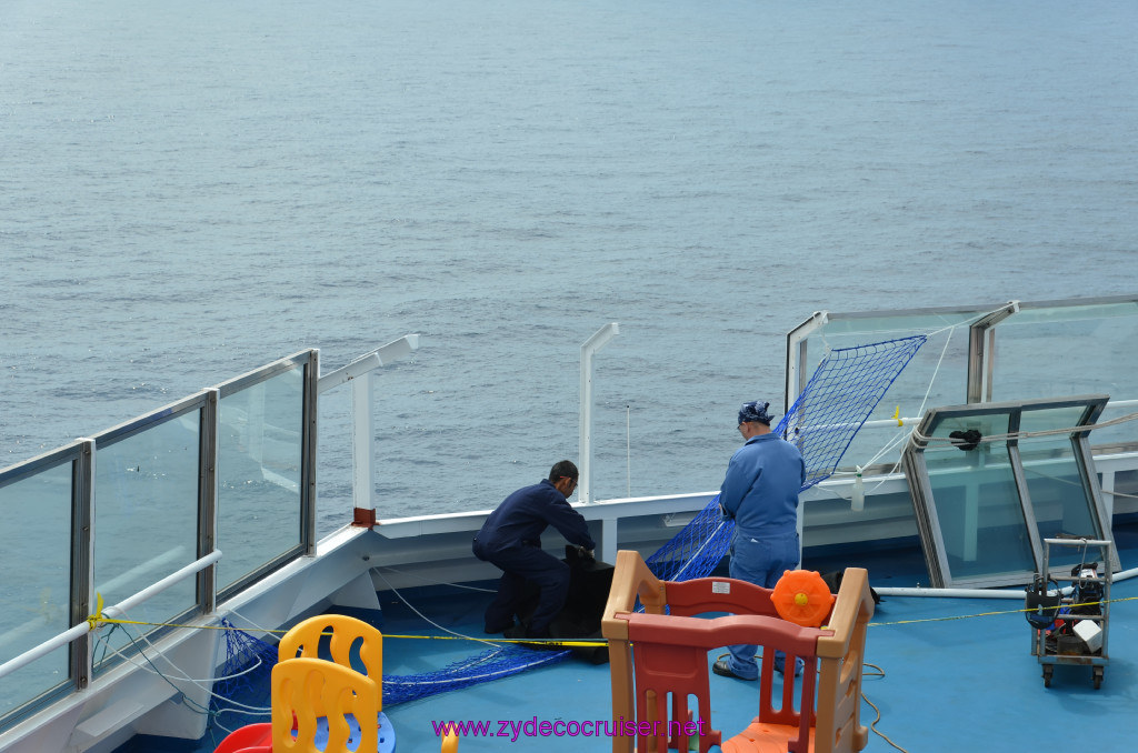 048: Carnival Conquest Cruise, Fun Day at Sea 1, Oops, Broken Wind Screen, 