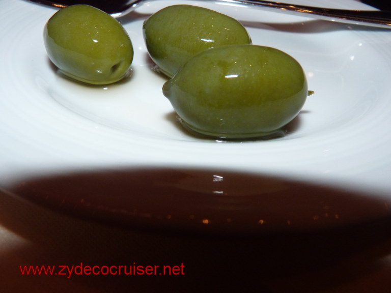 2104: Carnival Dream, Transatlantic Cruise, some wonderful Tuscany olives