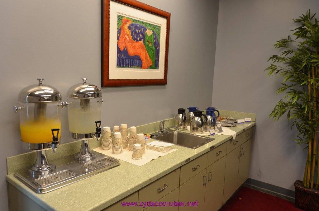 006: Carnival Elation, New Orleans, Embarkation, VIP Lounge