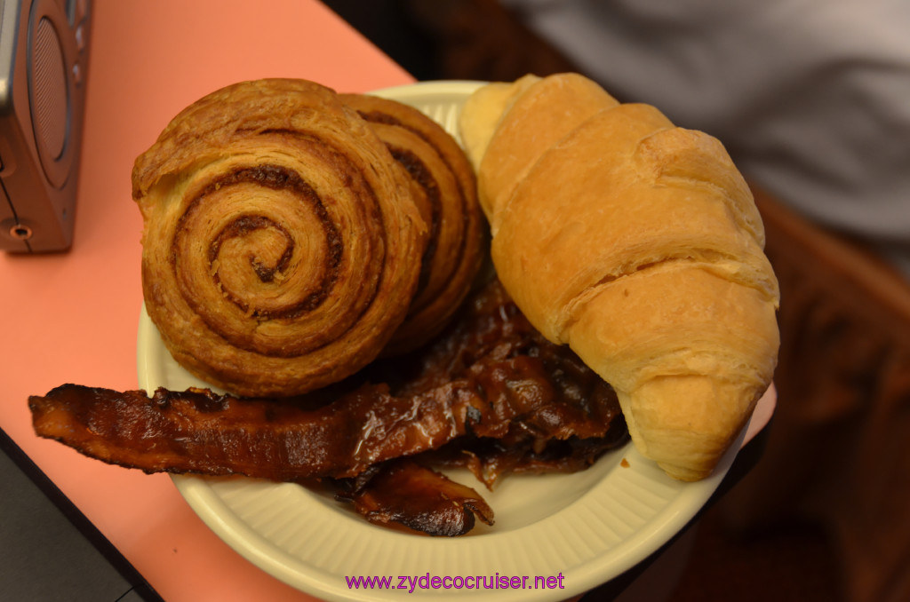 011: Carnival Elation Cruise, Cozumel, Lido Breakfast, Cinnamon rolls, Croissant, Bacon