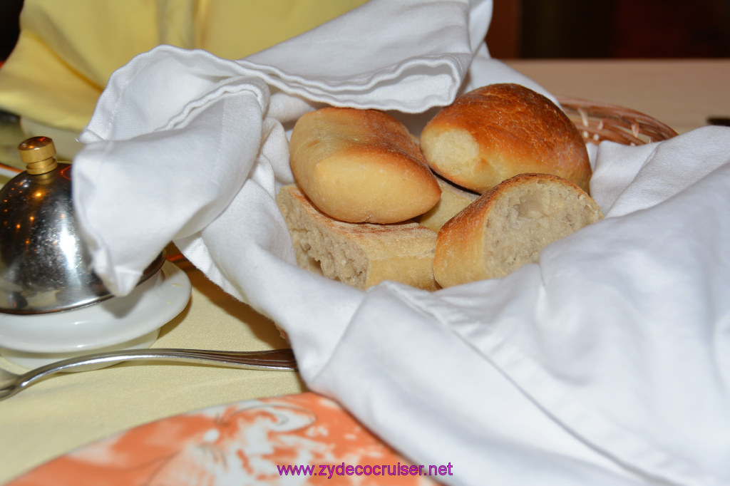 Carnival Inspiration, MDR American Table Dinner, Bread Basket, 