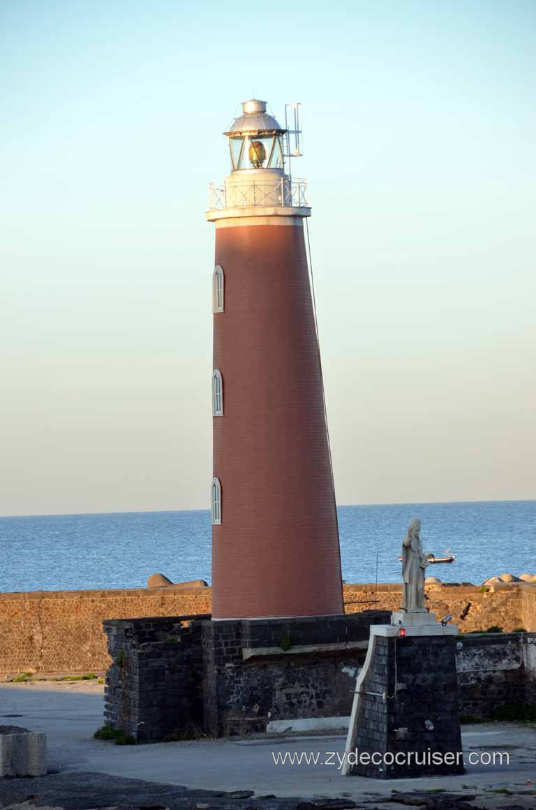 010: Carnival Magic Inaugural Cruise, Naples, Lighthouse Entering Naples Harbor, Molo di San Vincenzo Lighthouse