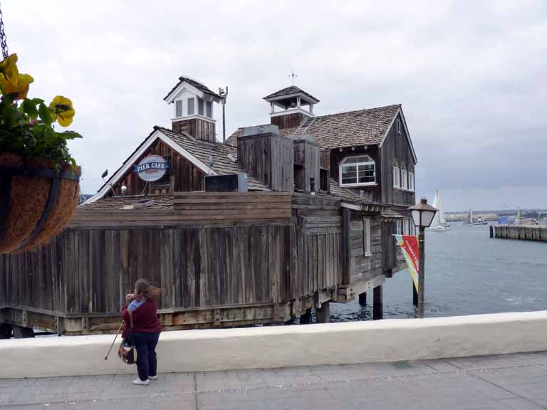 021: Carnival Spirit, San Diego/Ensenada - Pier Cafe, Seaport Village
