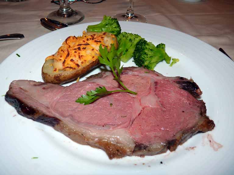 016: Carnival Spirit, Hawaii Cruise, Sea Day 5 - Roasted Prime Rib of American Beef au Jus (before the juice)