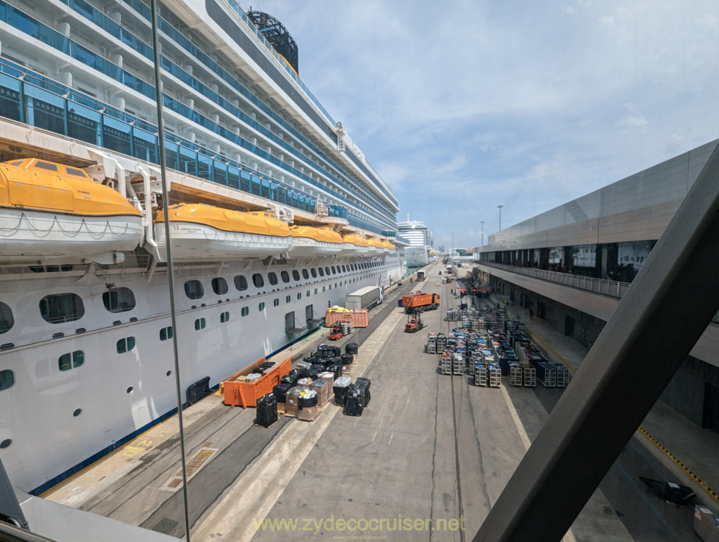 019: Carnival Venezia Transatlantic Cruise, Barcelona, Embarkation