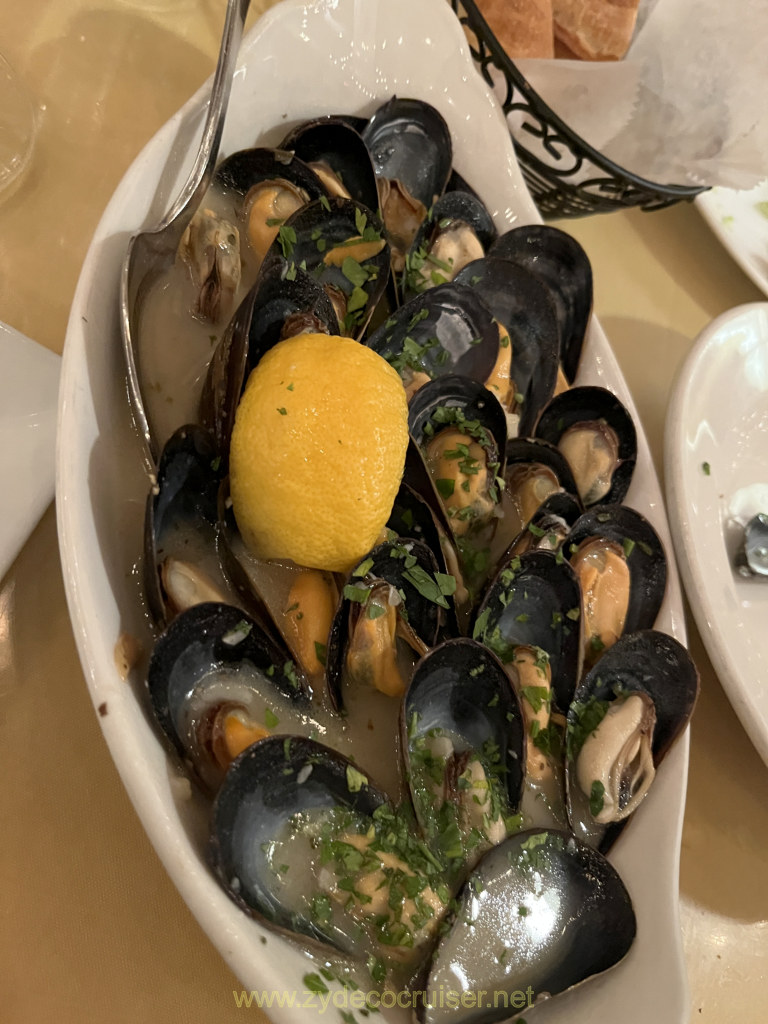 133: Hoboken, Leo's Restaurant, Mussels