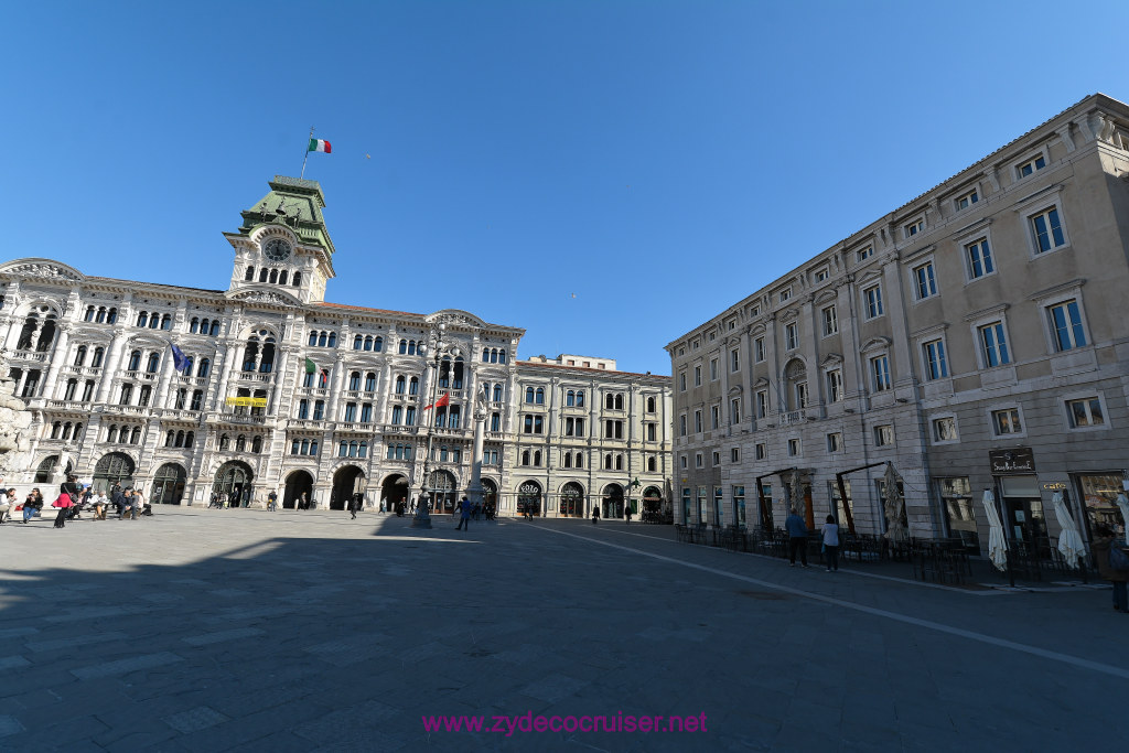 055: Carnival Vista, Pre-cruise, Trieste, Unity of Italy Square, 