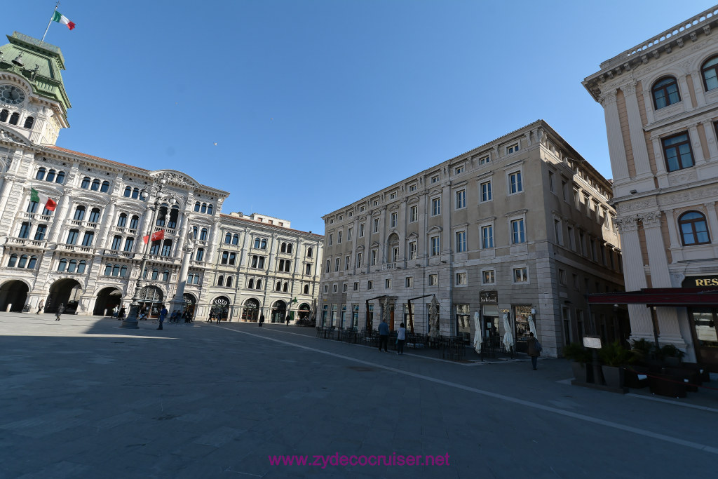 056: Carnival Vista, Pre-cruise, Trieste, Unity of Italy Square, 