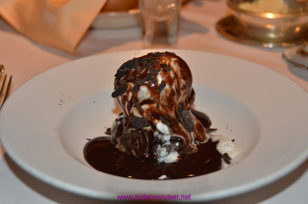 040: Golden Princess Coastal Cruise, MDR Dinner, Warm Chocolate Fudge Cookie, 