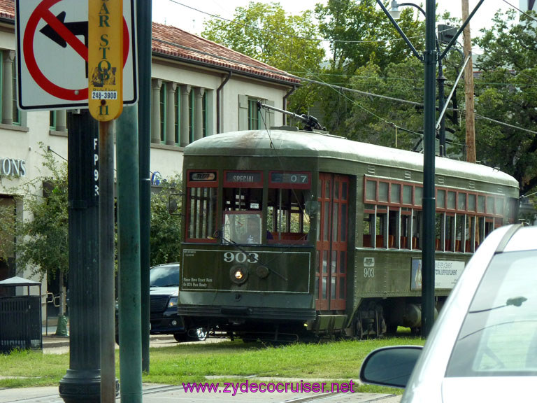 071: St Charles Streetcar, New Orleans, LA