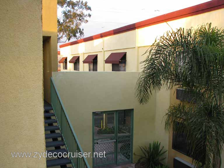017: Comfort Inn and Suites, Long Beach, 