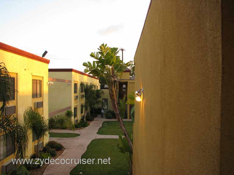 023: Comfort Inn and Suites, Long Beach, 