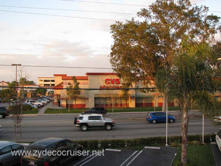 026: Comfort Inn and Suites, Long Beach, 