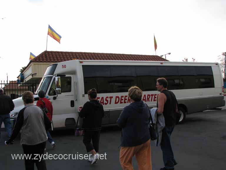 003: Carnival Pride, Long Beach, Sunseeker Hollywood/Los Angeles & the Beaches Tour: our bus