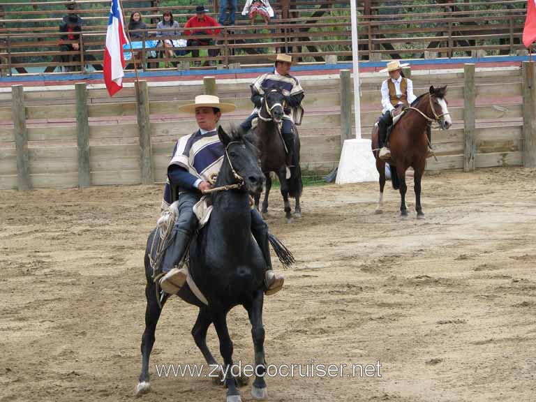 209: Carnival Splendor, 2009, Valparaiso-Santiago transfer, Wine, Horses, and Santiago tour, 