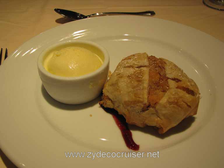 Succulent Apple and Nuts Baked in a Phyllo Pouch, Carnival splendor