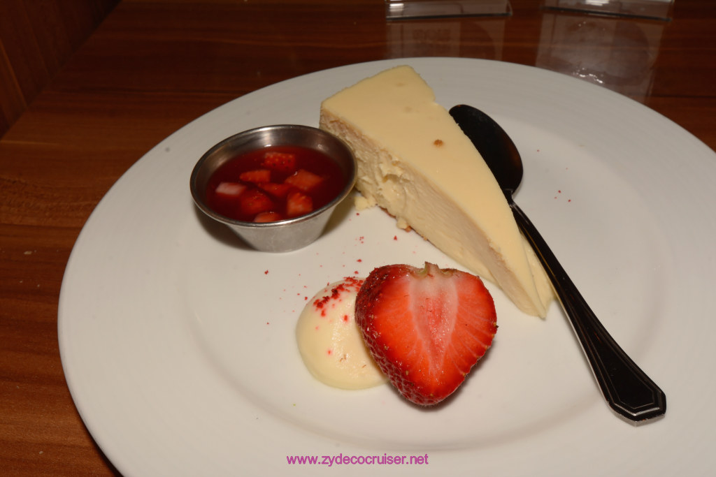 052: Carnival Horizon Cruise, Sea Day 2, MDR Dinner, Cheesecake