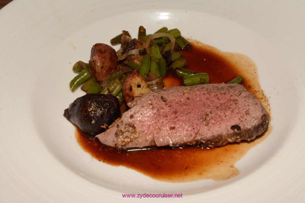 092: Carnival Horizon Cruise, Aruba, MDR Dinner, Grilled Beef Tenderloin 