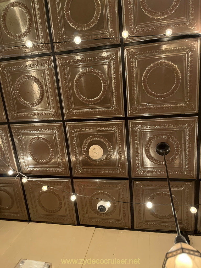 125: Hoboken, Leo's Restaurant, Love the ceiling