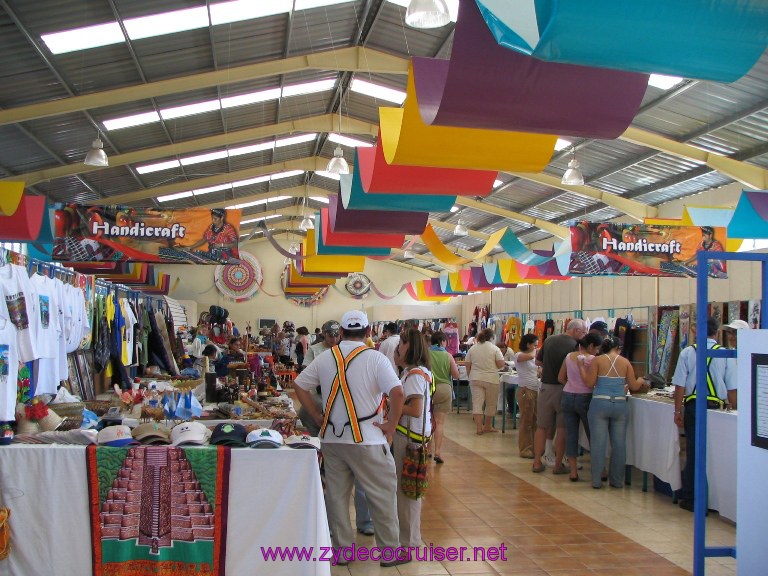 Art and crafts at the port, Puerto Santo Tomas de Castilla, Guatemala